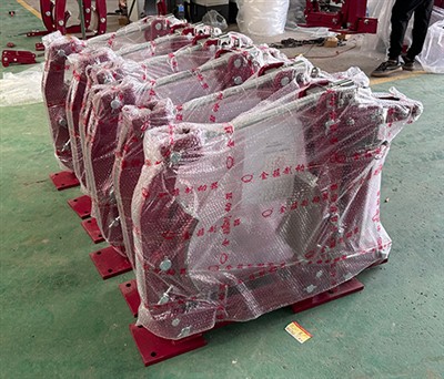 Yon Pakèt Fren Tanbou Voye Nan Larisi